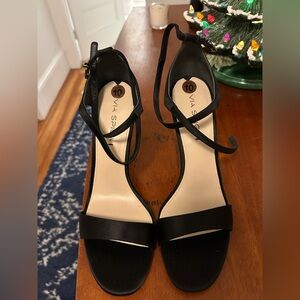 Dolce Vita satin open toe black 4 1/2 inch heel. Very stunning.